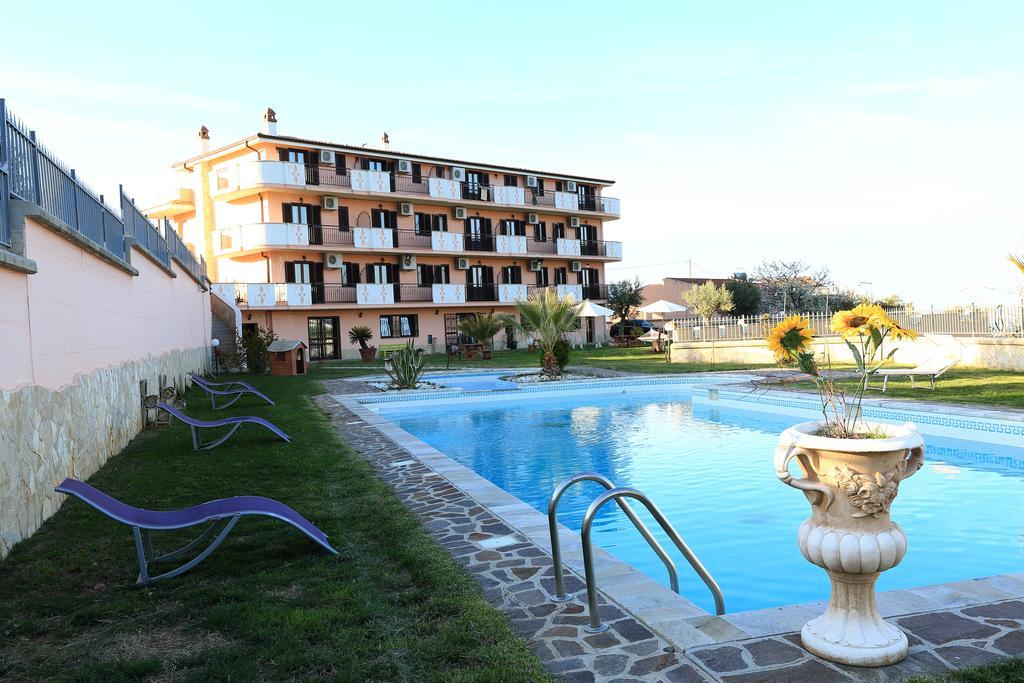Chimento Resort Corigliano Calabro Eksteriør bilde