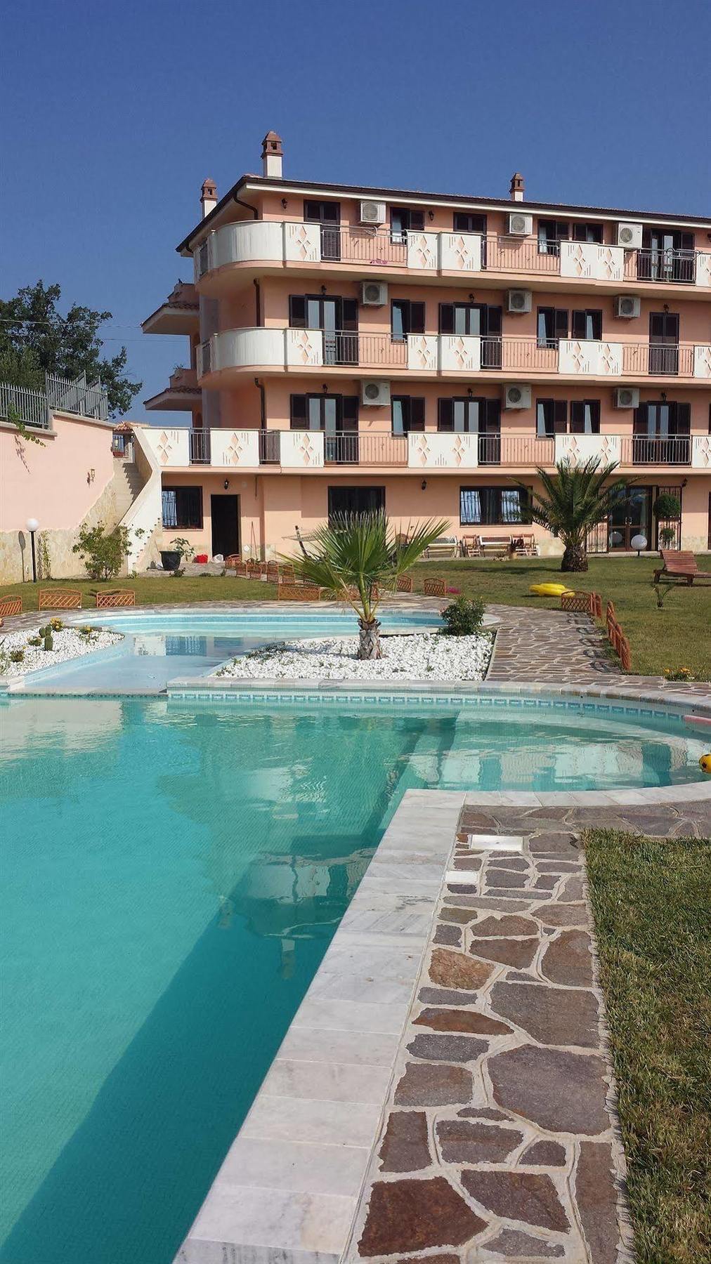 Chimento Resort Corigliano Calabro Eksteriør bilde