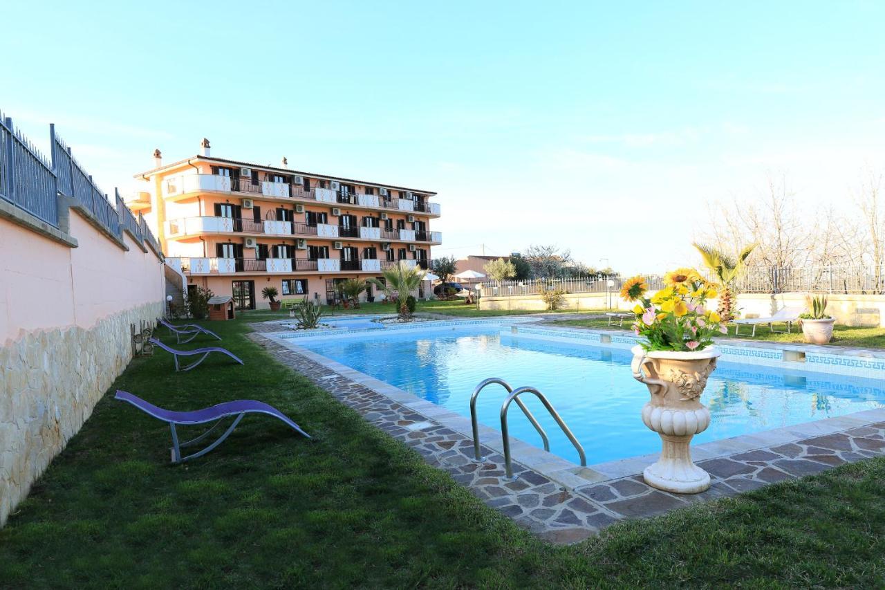 Chimento Resort Corigliano Calabro Eksteriør bilde
