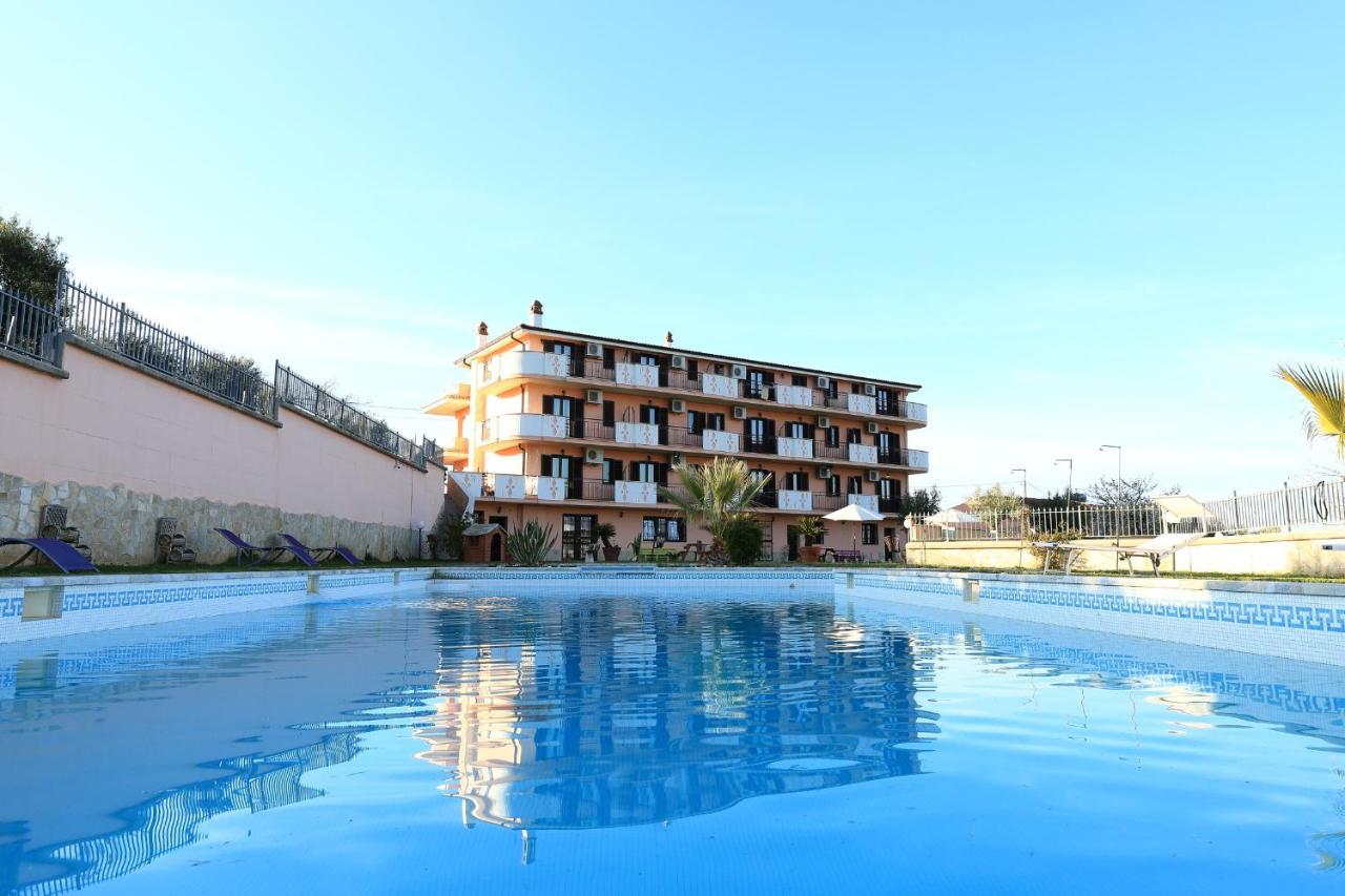 Chimento Resort Corigliano Calabro Eksteriør bilde